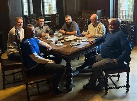 Vytváření partnerství